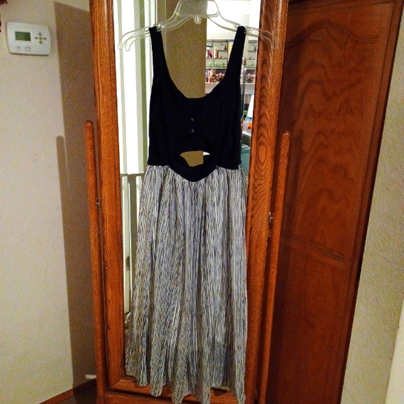 Abercrombie & Fitch Sheer Slip Dress •  Cut Out • Size S - Picture 2 of 11